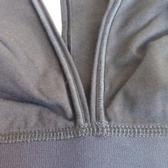 TNA Triangle Style Black Bralette Size L NWOT - Picture 11 of 12